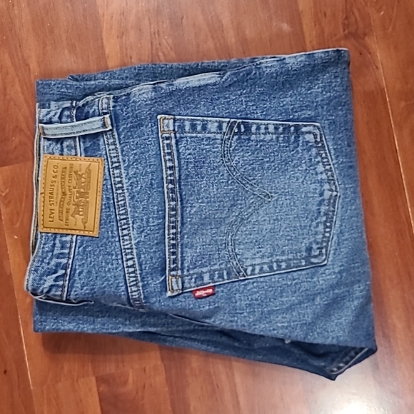 Women's Ribcage Levi's size 30 waist, 27 length - Picture 1 of 8